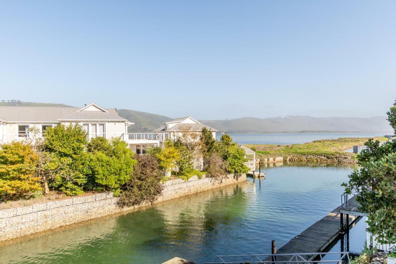 Trendy Get-Away On The Canals, Thesen Islands Apartment Knysna Bagian luar foto